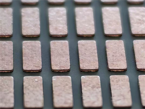 6 Layer AlN Substrate Ceramic PCB 1.5mm Thickness For Hassle-free Signal Transmission With Immersion Gold Prototypes Available.