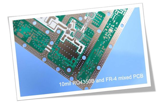 Panneau hybride de carte PCB de 4 couches établi sur Rogers 10mil RO4350B et FR-4