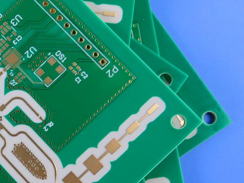 PCB hybrides sur RO4350B et FR4 à haute température