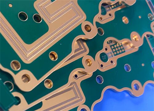 PCB RF hybride à 4 couches Rogers RO3210 Substrate Plaqué en argent et or
