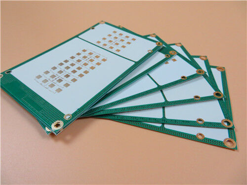 PCB TFA300 à 2 couches sur un substrat haute fréquence de 5 mil